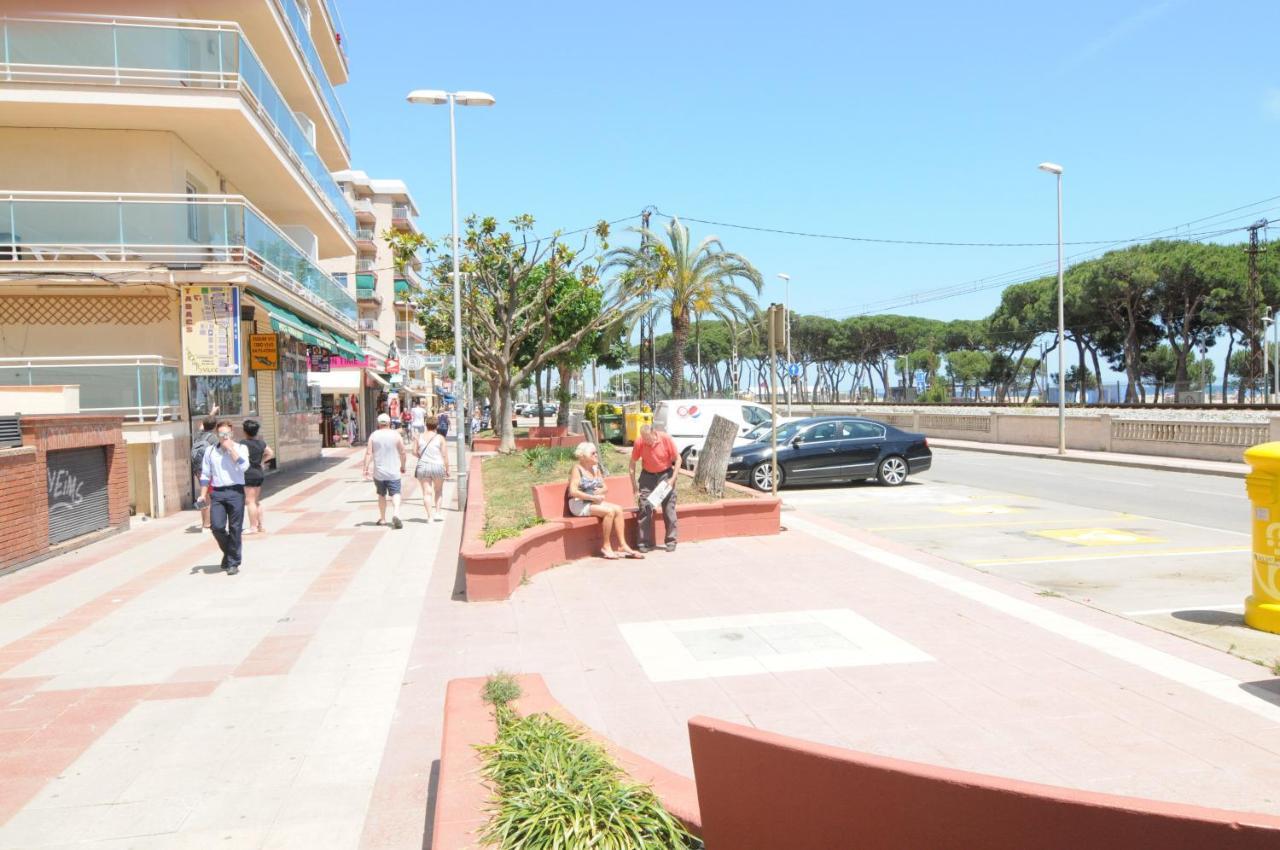 Homeholidaysrentals Lorraine Malgrat de Mar Exterior foto
