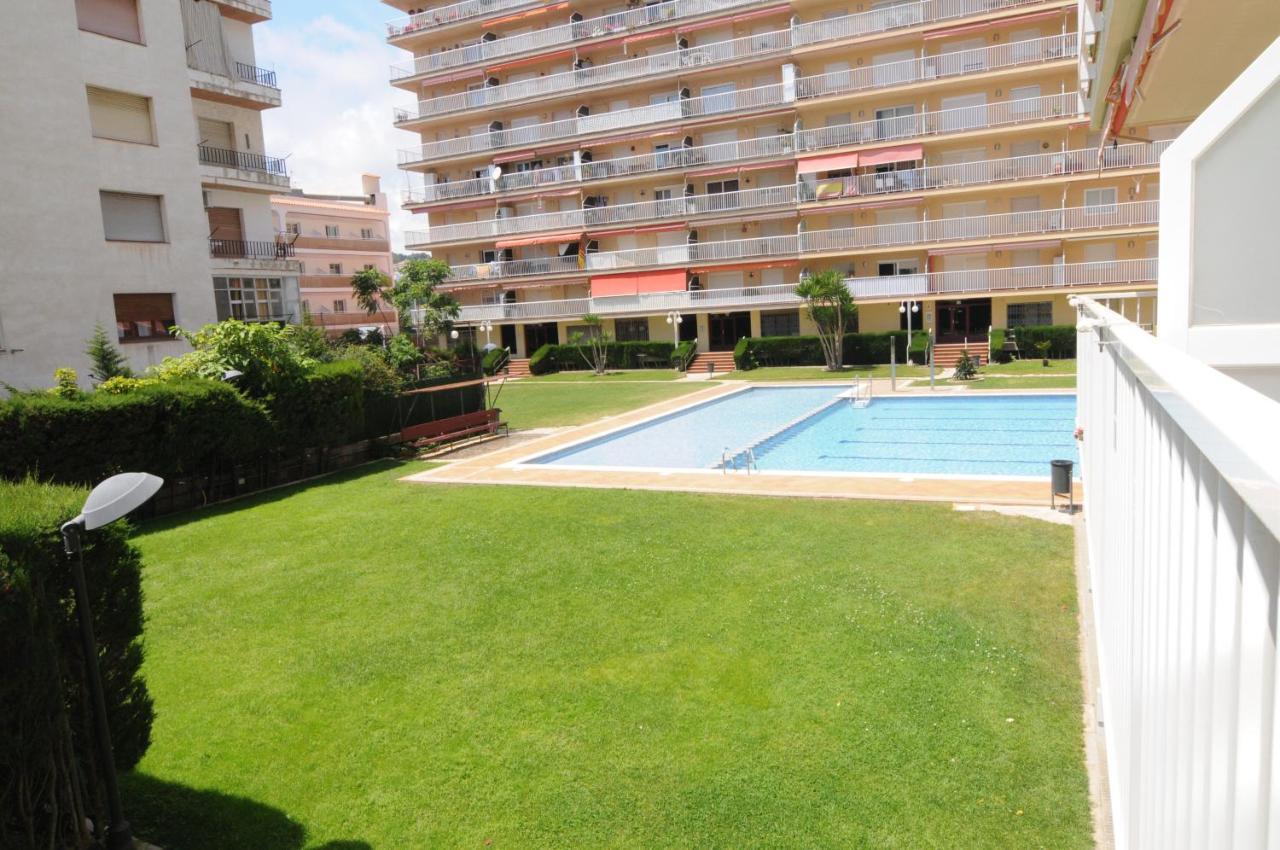 Homeholidaysrentals Lorraine Malgrat de Mar Exterior foto